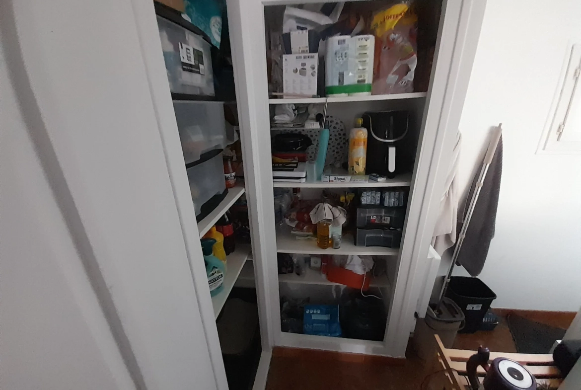 Investissement locatif à Toulon – Appartement T3 loué avec balcon dans le quartier Loubière 