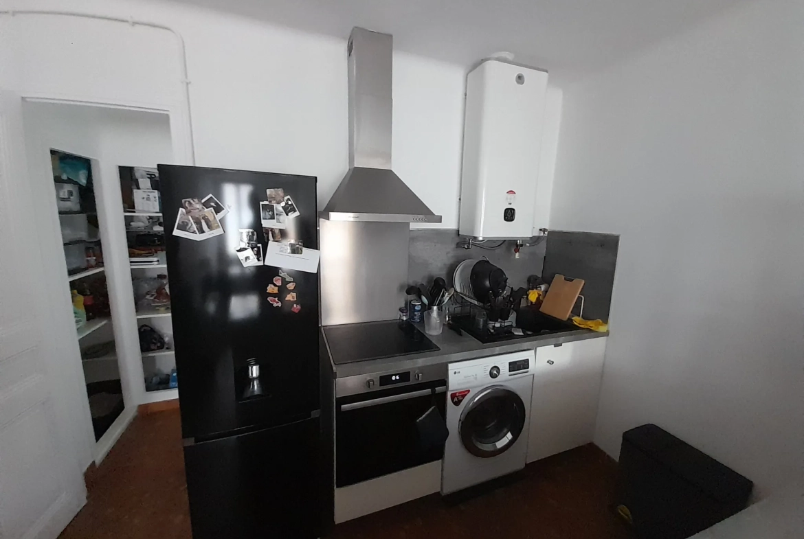 Investissement locatif à Toulon – Appartement T3 loué avec balcon dans le quartier Loubière 
