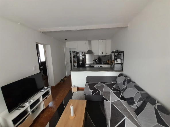 Investissement locatif à Toulon – Appartement T3 loué avec balcon dans le quartier Loubière