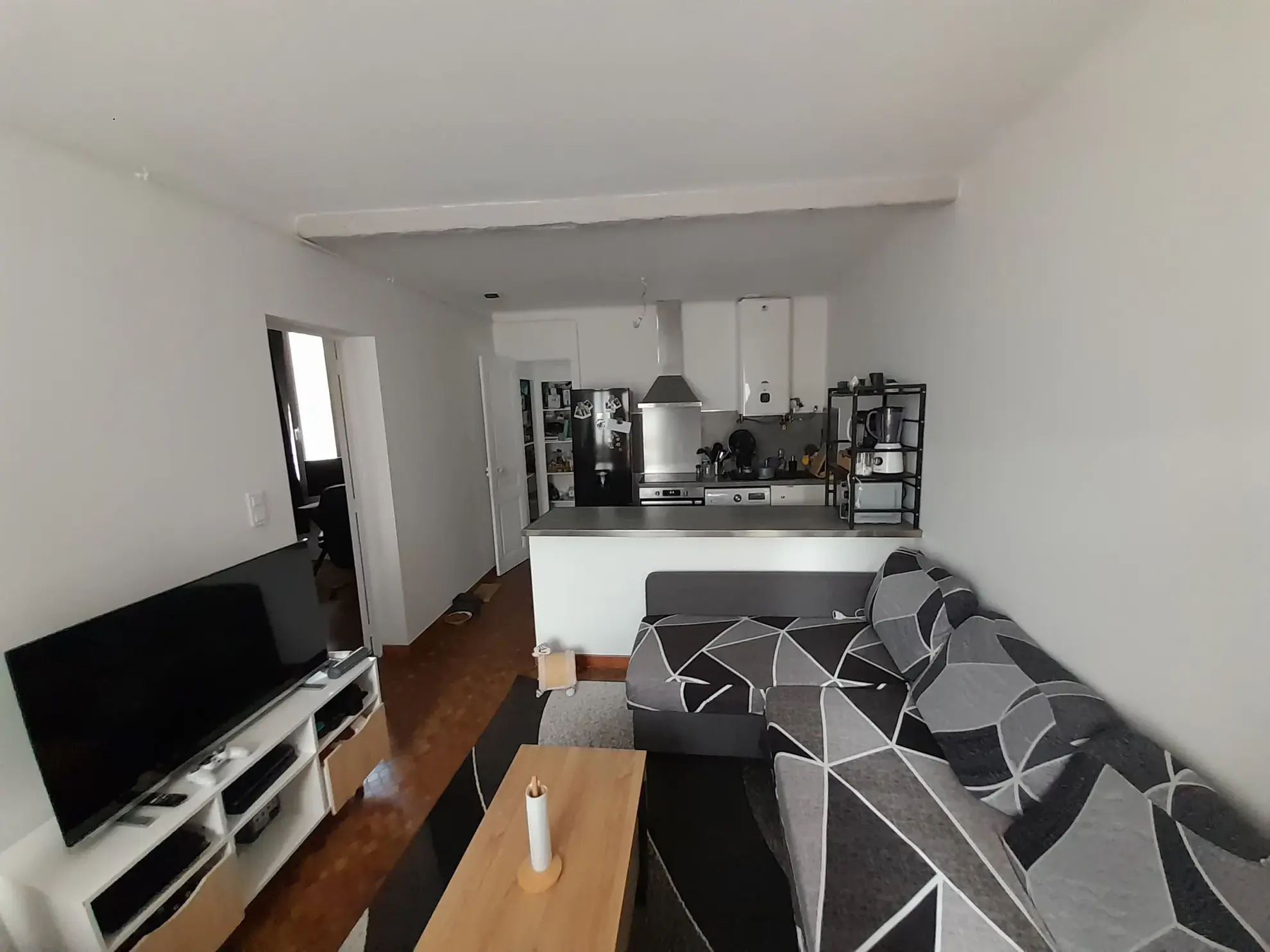 Investissement locatif à Toulon – Appartement T3 loué avec balcon dans le quartier Loubière 