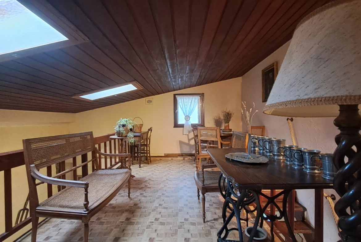 Villa d'architecte avec piscine et dépendance à Villeneuve-sur-Lot 