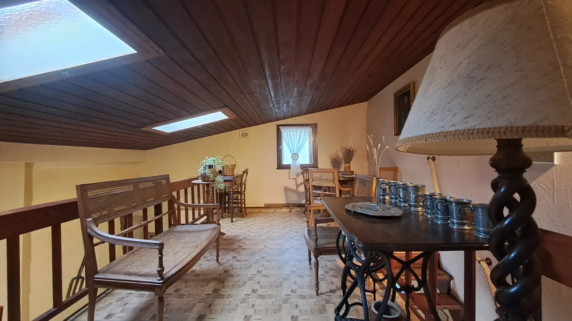 Villa d'architecte avec piscine et dépendance à Villeneuve-sur-Lot 