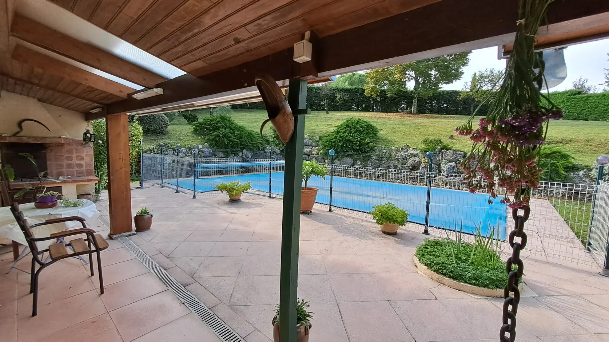 Villa d'architecte avec piscine et dépendance à Villeneuve-sur-Lot 