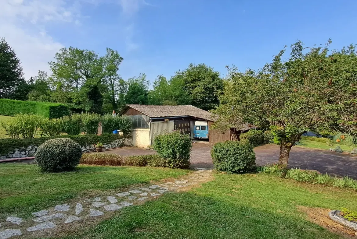Villa d'architecte avec piscine et dépendance à Villeneuve-sur-Lot 