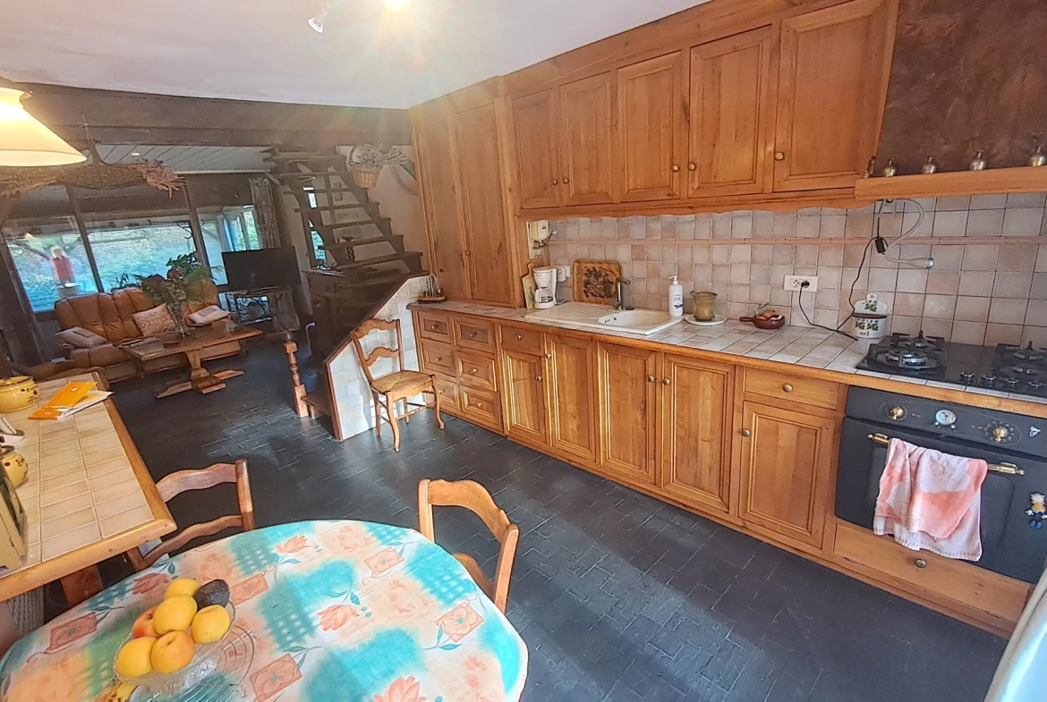 Villa d'architecte avec piscine et dépendance à Villeneuve-sur-Lot 