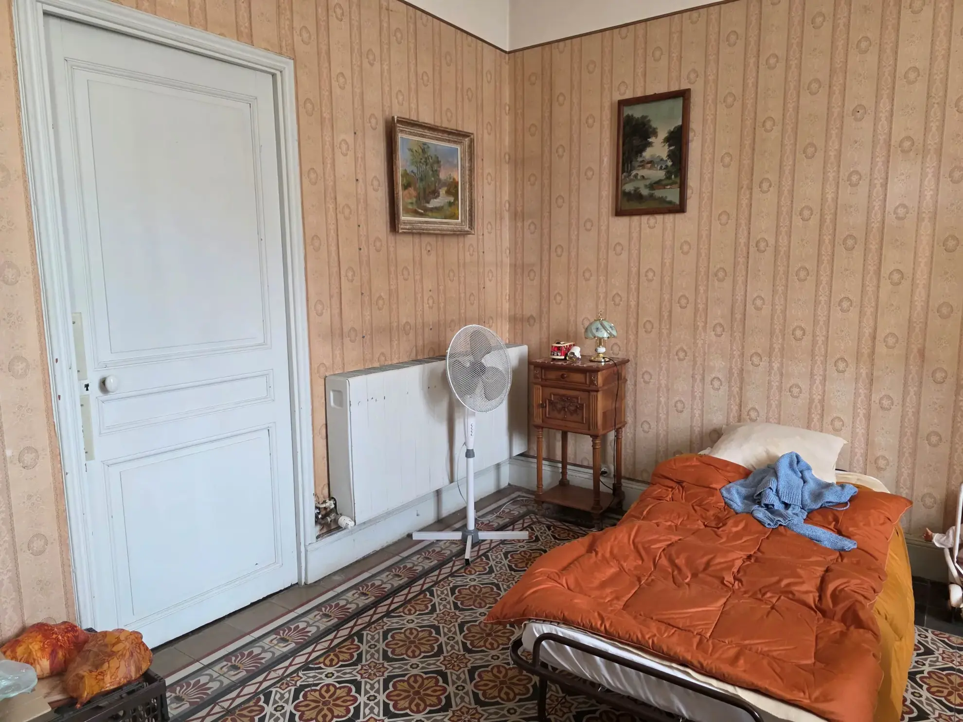 Maison de village à Ruoms en Ardèche avec cour spacieuse et potentiel d'aménagement 
