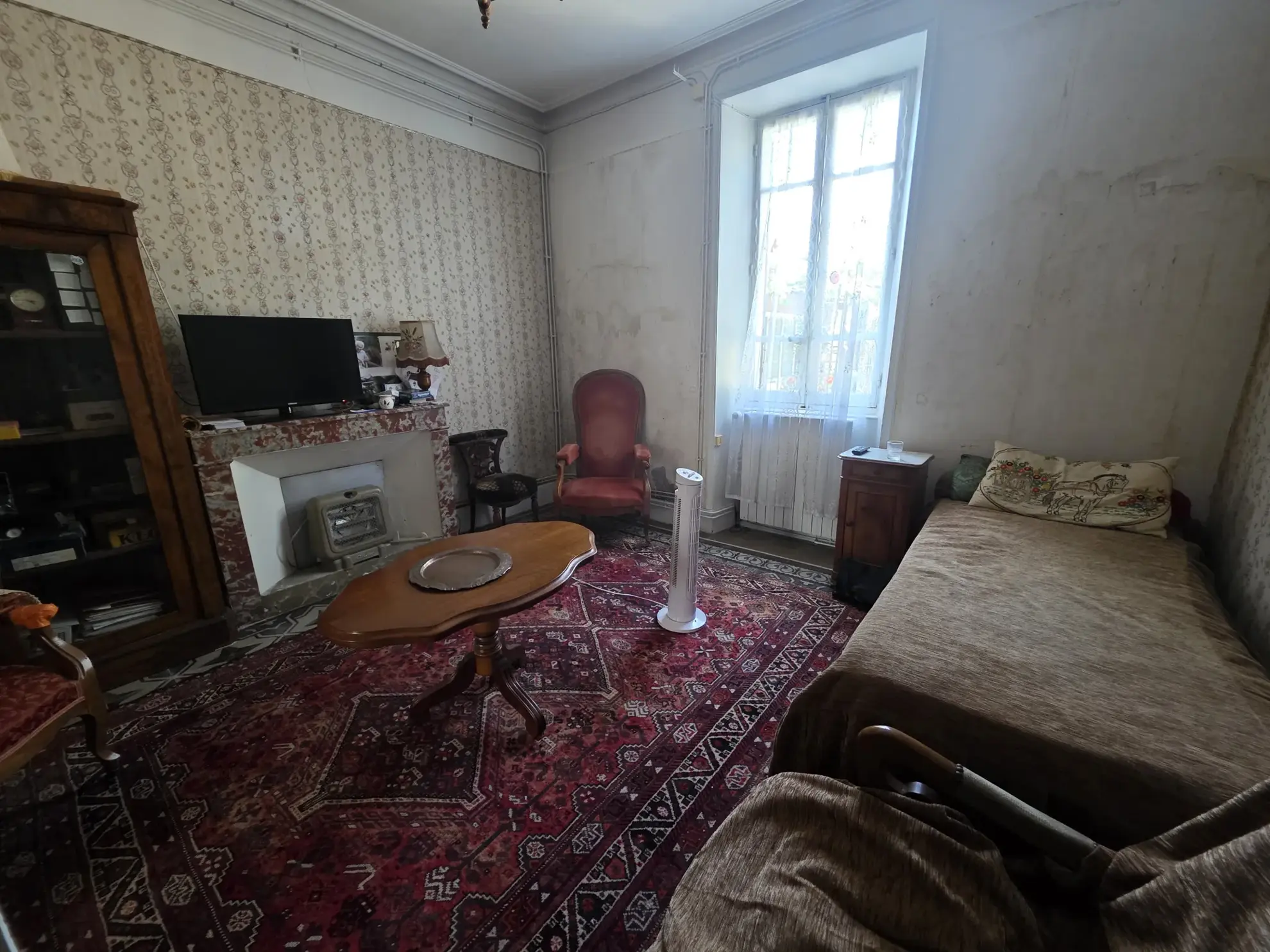 Maison de village à Ruoms en Ardèche avec cour spacieuse et potentiel d'aménagement 