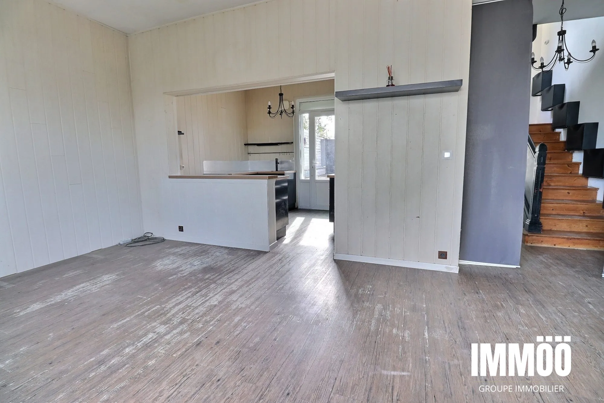 Maison de ville à rénover avec cour et potentiel d’extension à Arelaune-sur-Seine 