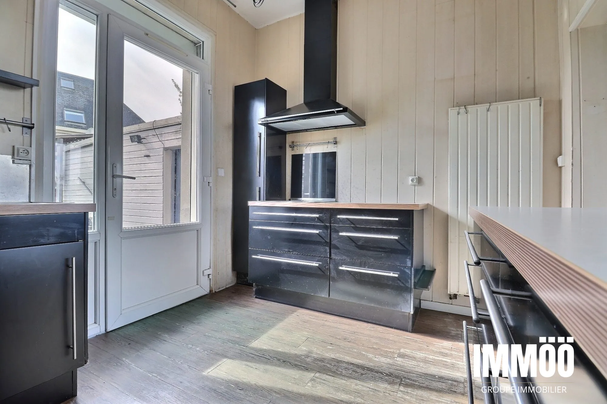 Maison de ville à rénover avec cour et potentiel d’extension à Arelaune-sur-Seine 