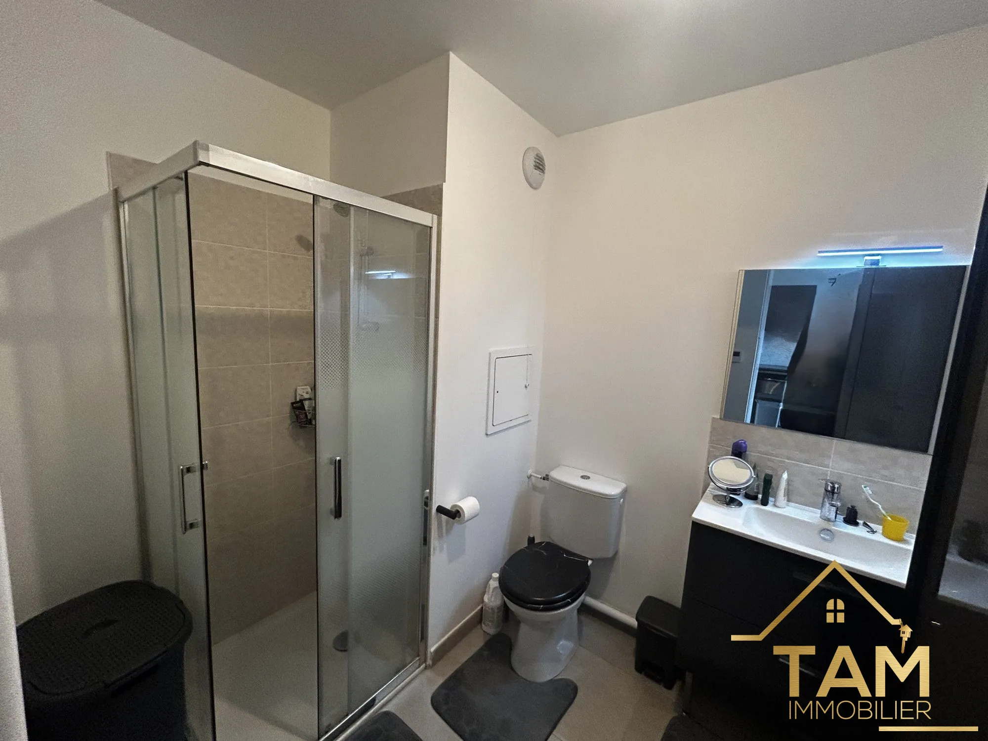 À vendre Appartement 2 pièces récent avec balcon à Maurepas 