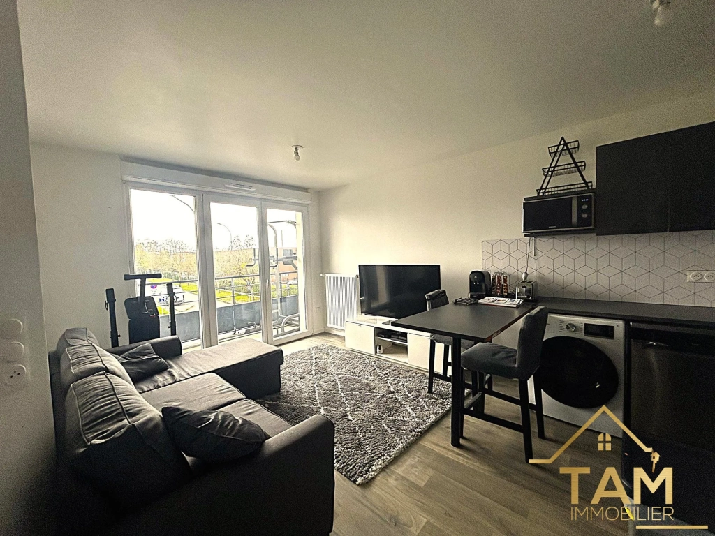 À vendre Appartement 2 pièces récent avec balcon à Maurepas