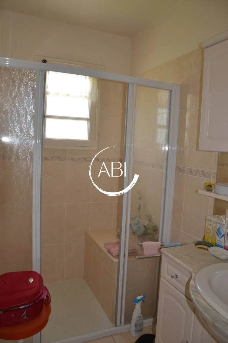 Maison de plain-pied de 76 m² avec jardin à Bagnoles de l'Orne 