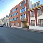 Appartement polyvalent de 140 m² à Calais avec potentiel de transformation