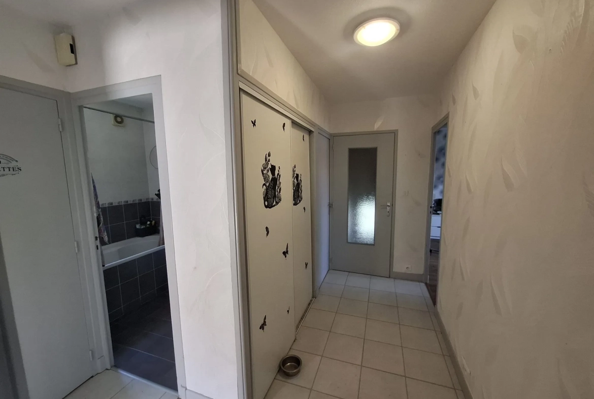 dégagement Maison spacieuse de 3 chambres à Montluçon, idéale famille 