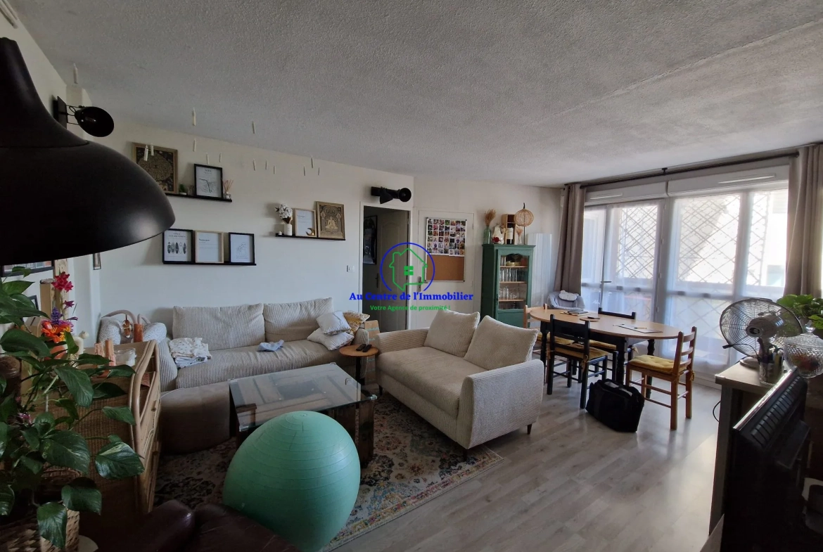 Appartement T4 lumineux à vendre à Agen avec balcon et parking 