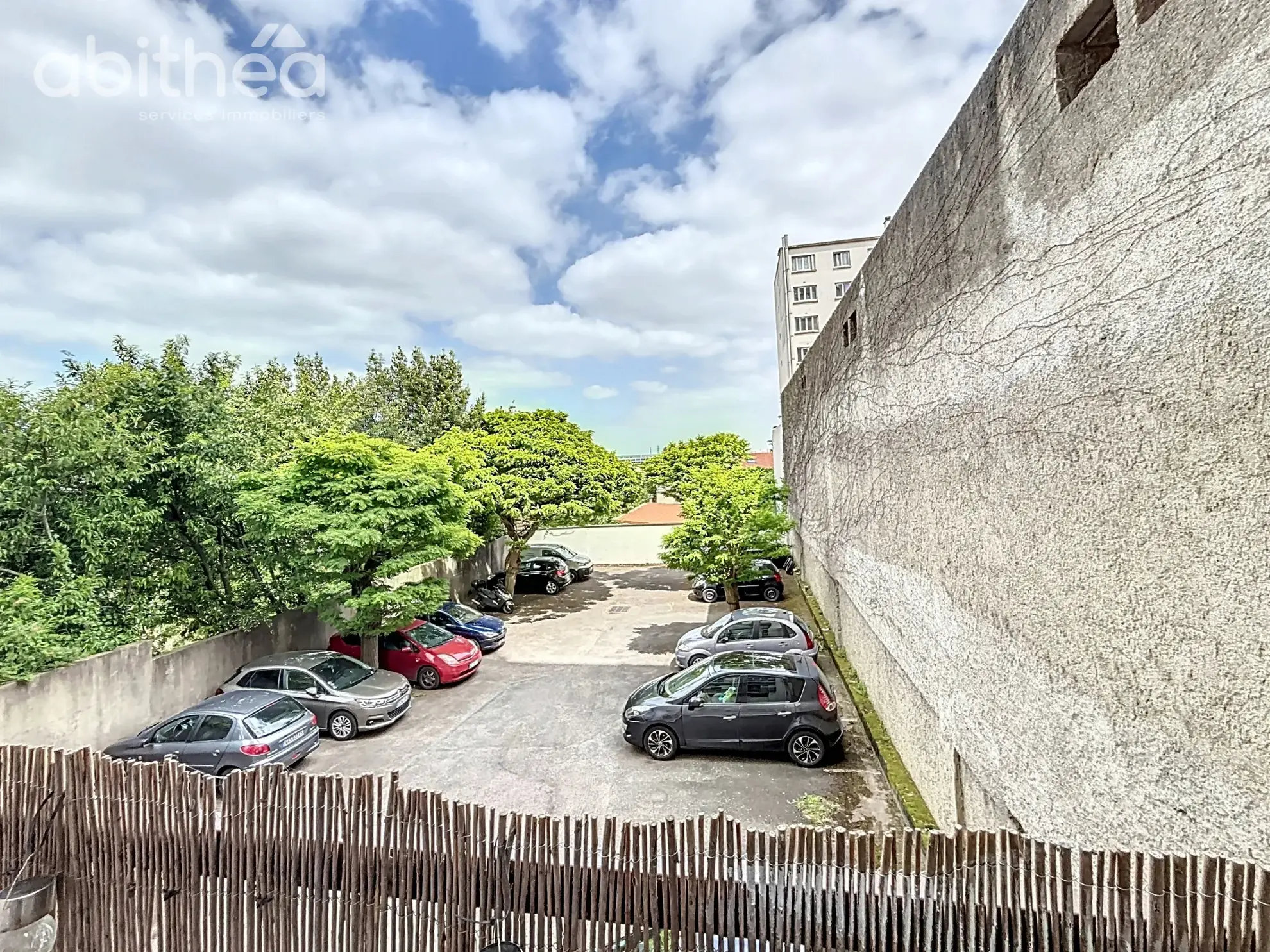 Appartement F1 lumineux avec balcon à Choisy-le-Roi, proche tram T9 