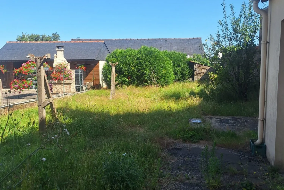 Belle maison ancienne de 107 m² avec grand jardin à Beganne 