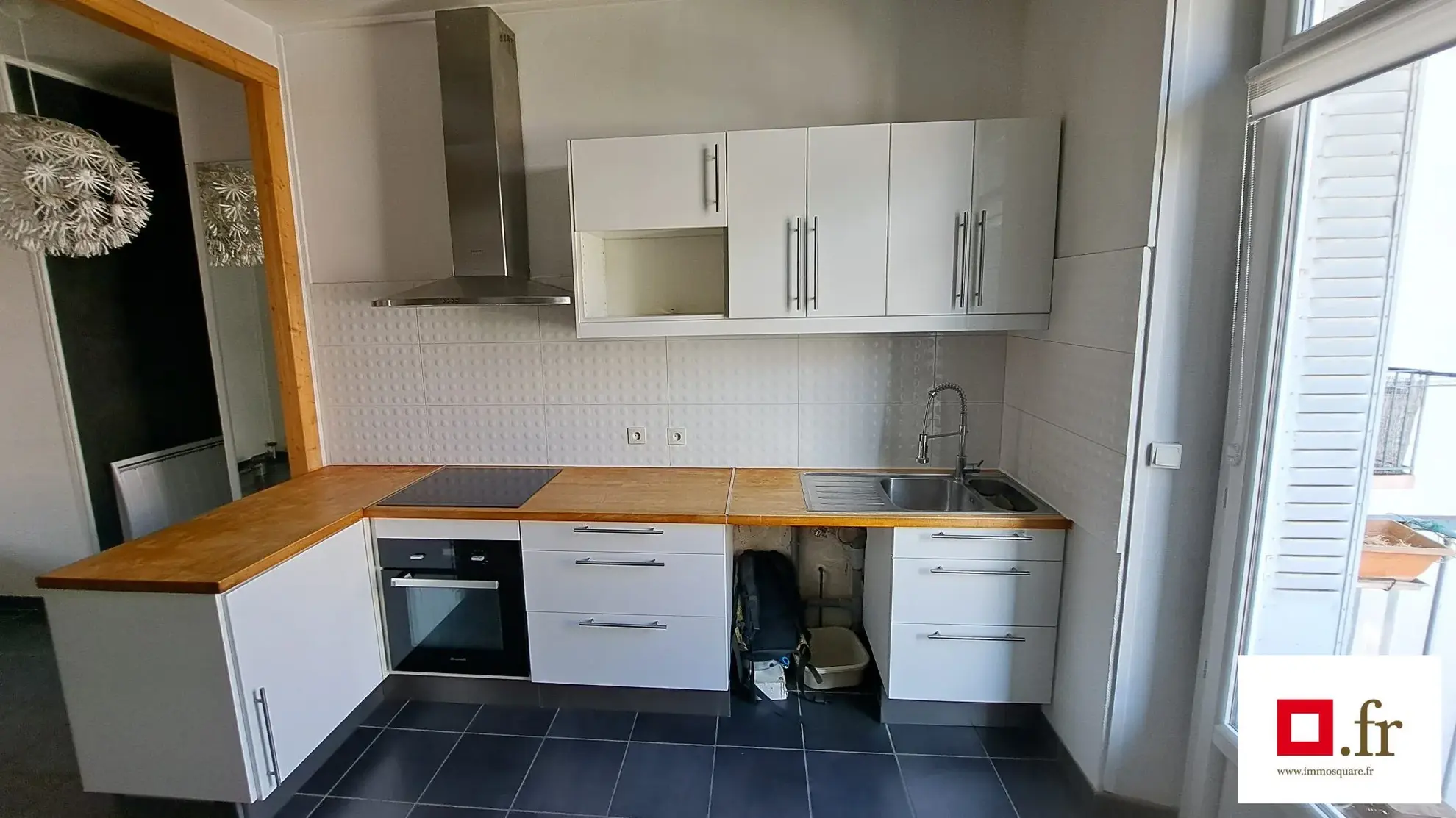A vendre appartement T2 rénové à Grenoble, 44,40 m² avec balcon et cave 