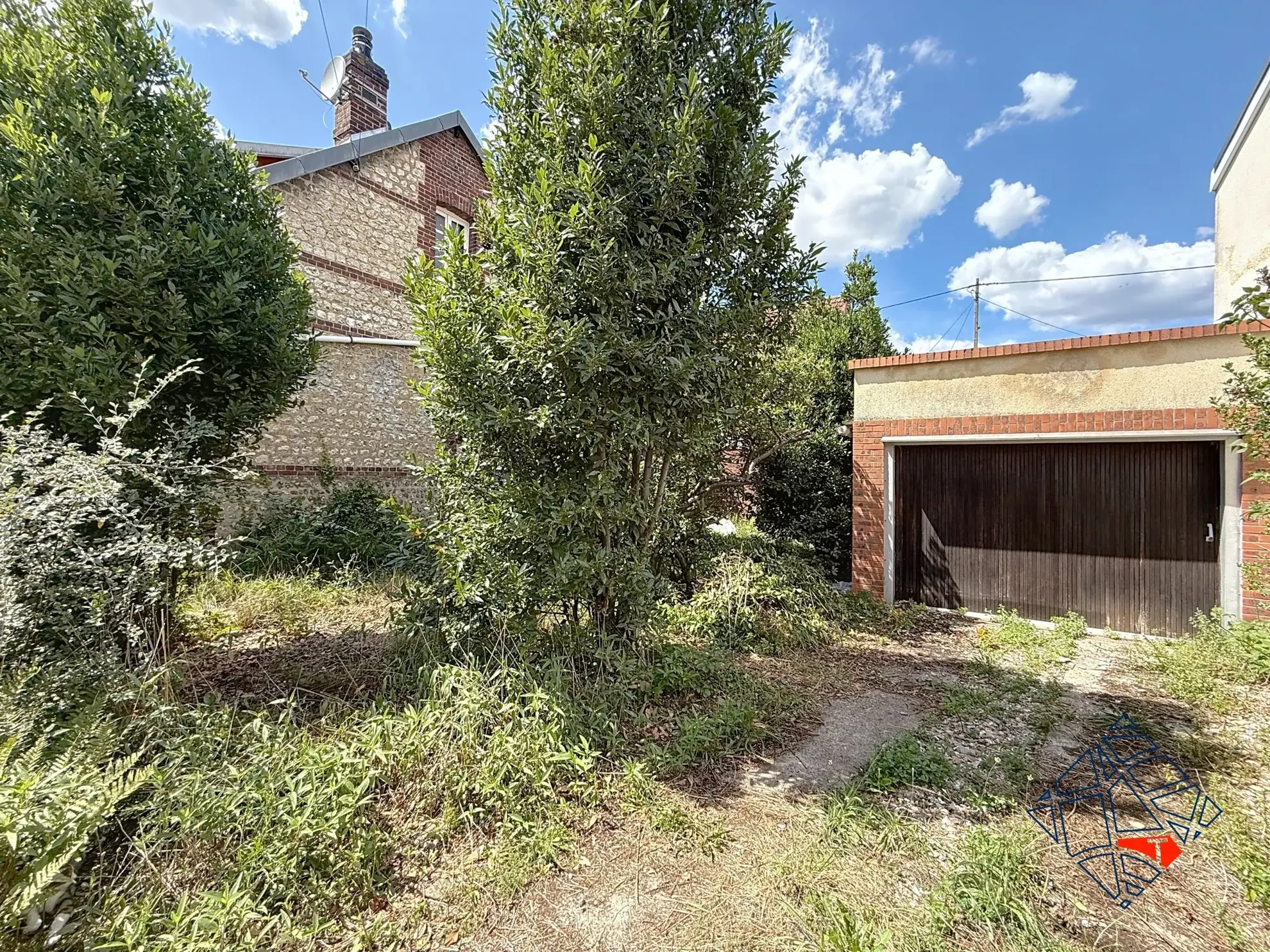 Maison à Sotteville-lès-Rouen avec jardin et grand potentiel 