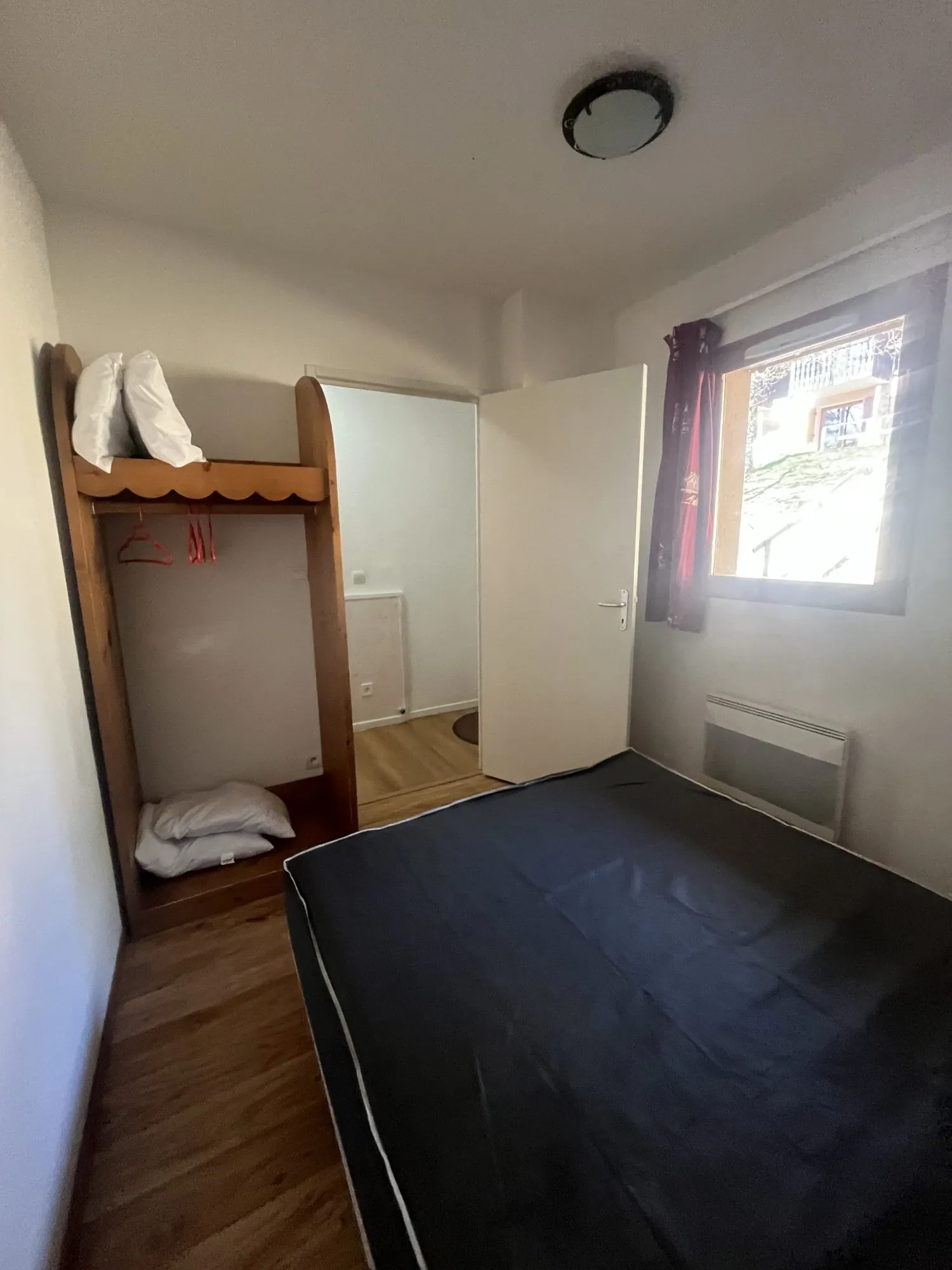 Appartement 2 pièces avec terrasse et piscine à Super Besse 