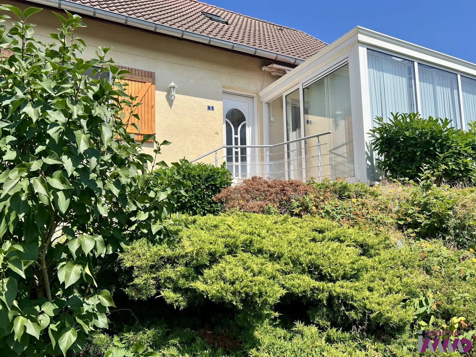 Charmante maison individuelle à Hérimoncourt, proche de la Suisse avec vue dégagée et grand jardin 
