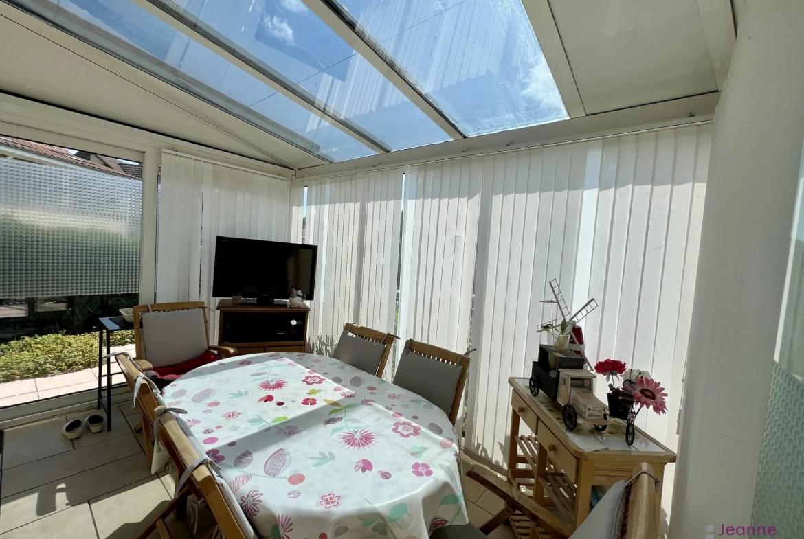 Charmante maison individuelle à Hérimoncourt, proche de la Suisse avec vue dégagée et grand jardin 