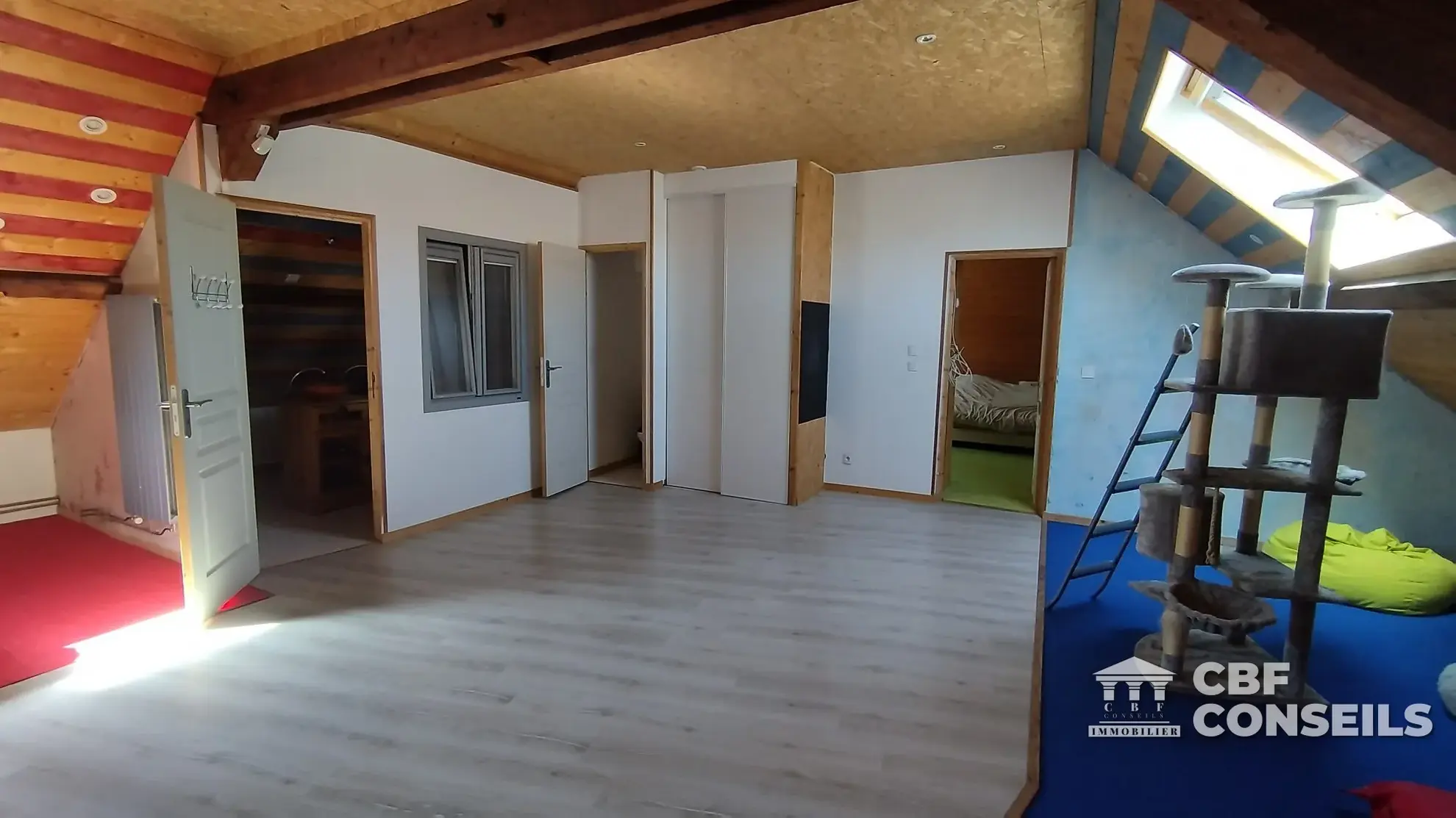 Maison spacieuse avec piscine à Cusset, 165 m² 