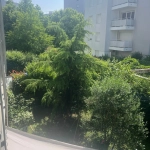Appartement T3 à vendre à Saint-Priest avec balcon et parking - Quartier calme et bien connecté