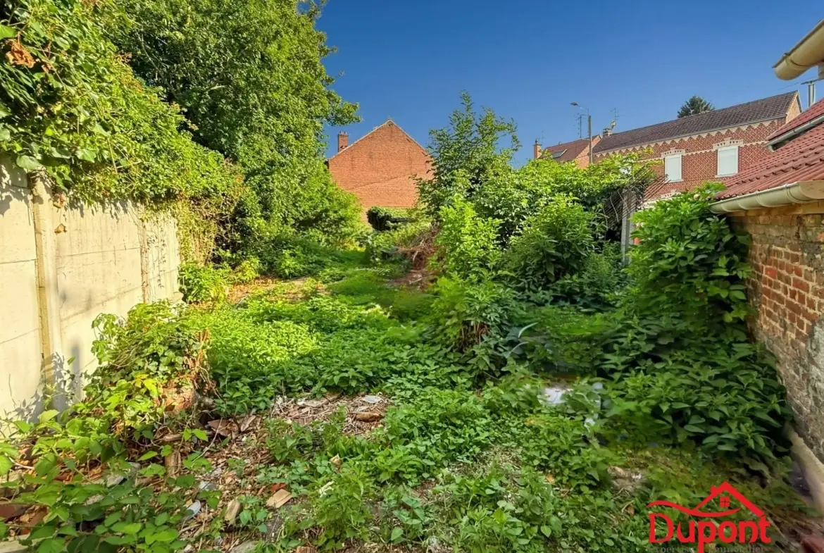 Maison 2 chambres avec jardin à vendre à Onnaing - Opportunité à saisir 