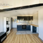 Appartement 2 pièces rénové de 27 m² à Orléans, vue Loire et cathédrale