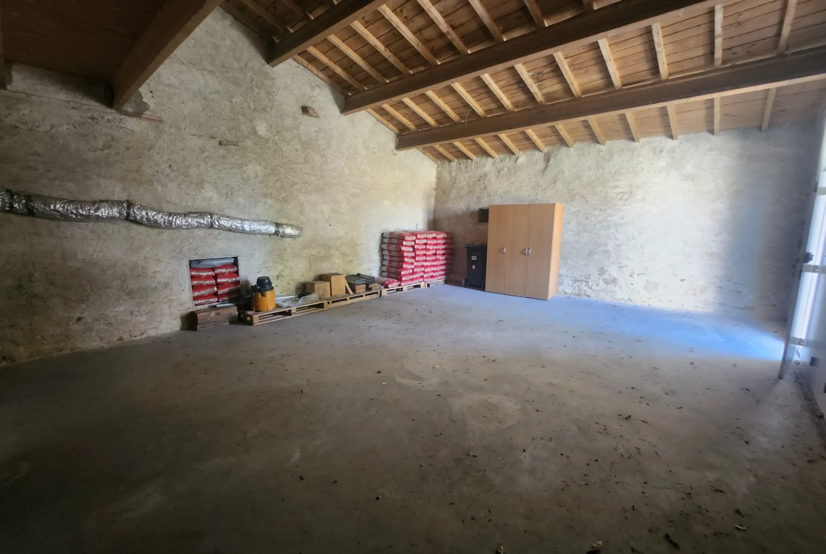 Maison de campagne avec 4 chambres à La Réorthe - Calme et authenticité 