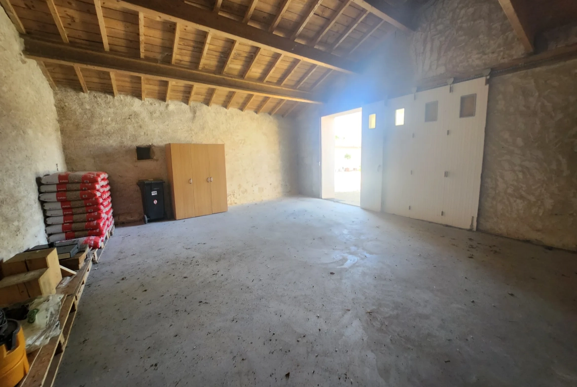 Maison de campagne avec 4 chambres à La Réorthe - Calme et authenticité 