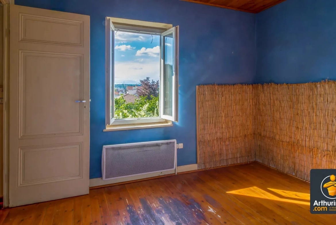 Maison 3 pièces à rénover avec jardin de 346 m² à Pierre-Bénite - Projet personnalisé 