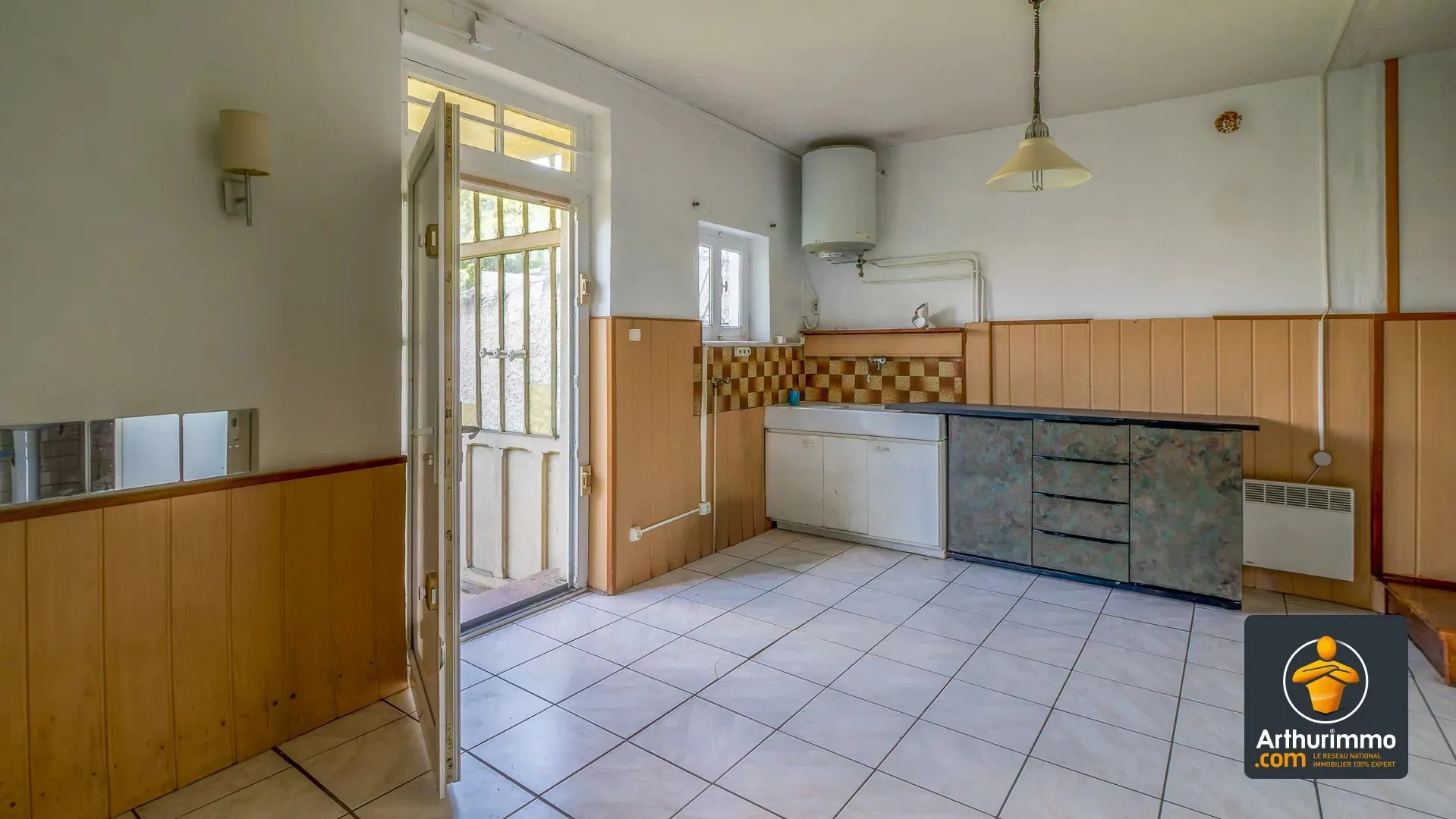 Maison 3 pièces à rénover avec jardin de 346 m² à Pierre-Bénite - Projet personnalisé 