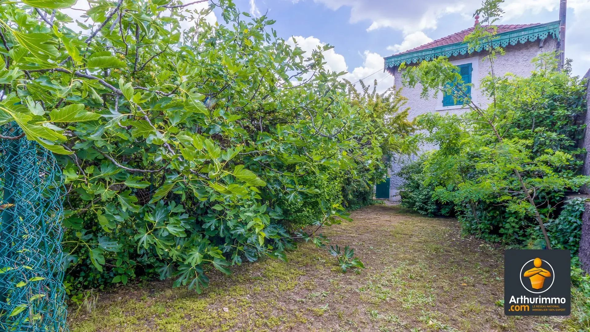 Maison 3 pièces à rénover avec jardin de 346 m² à Pierre-Bénite - Projet personnalisé 