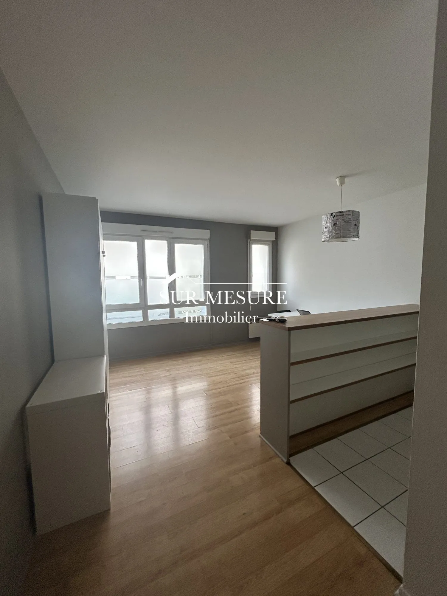 Appartement T1 meublé de 31 m² à Lille, avec parking intérieur et proche commodités 