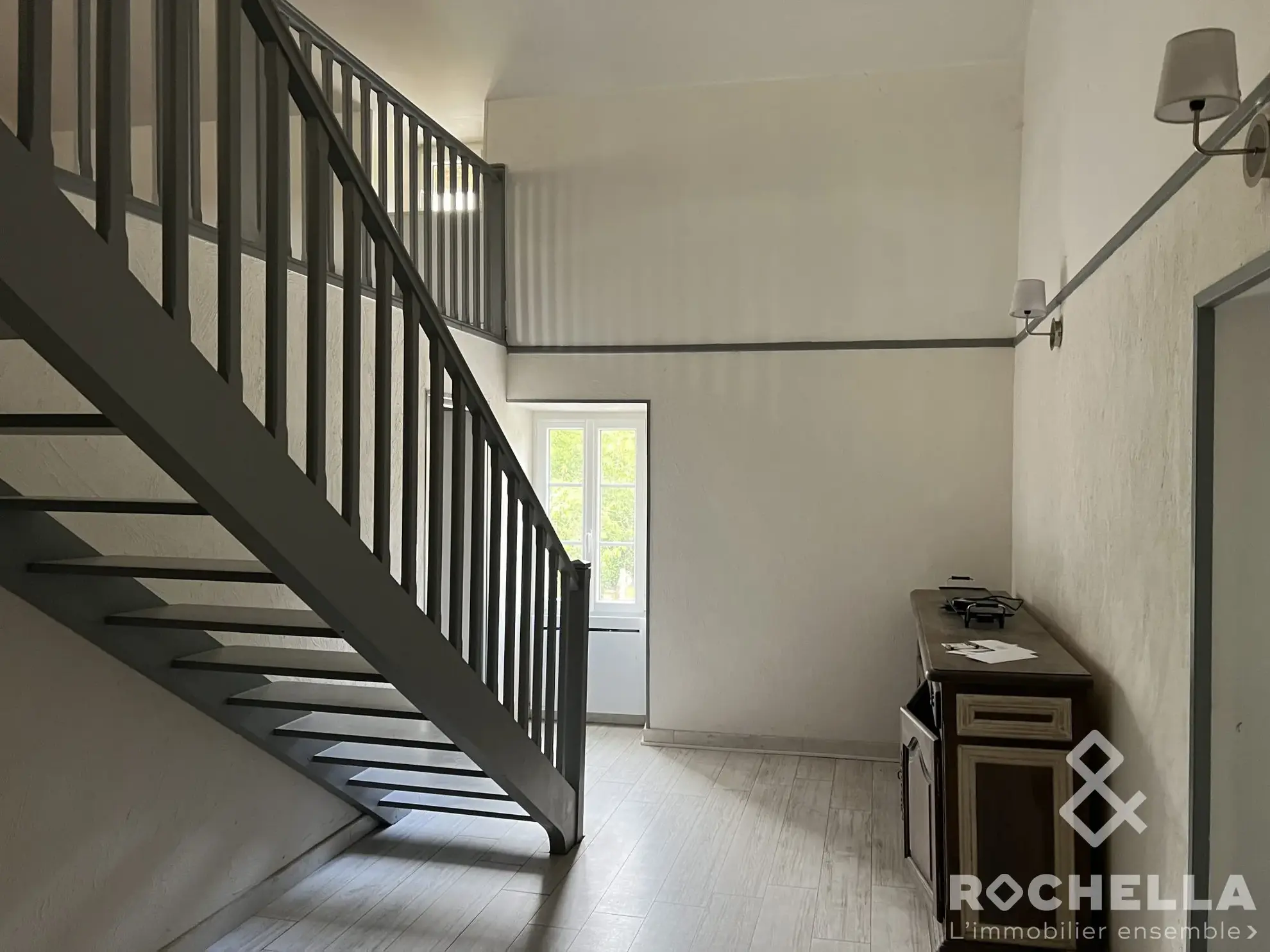 Charmante maison ancienne de 116 m² avec jardin à Saint-Julien-de-l'Escap 