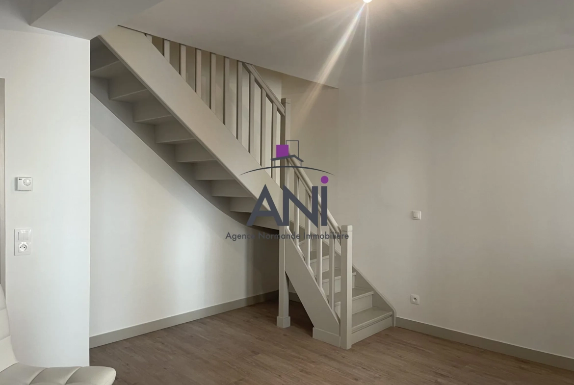 Appartement duplex à Dieppe centre-ville — 2 pièces, 1 chambre, 148 000 € 
