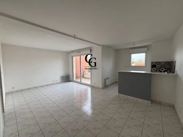 Appartement T2 à vendre aux Sorinières avec terrasse, garage et proximité commerces 