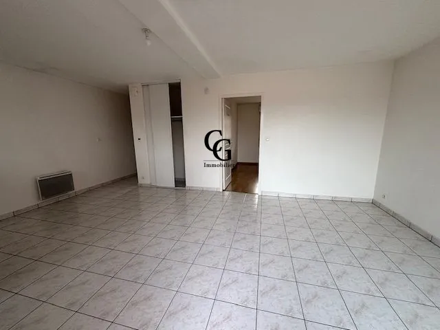 Appartement T2 à vendre aux Sorinières avec terrasse, garage et proximité commerces 