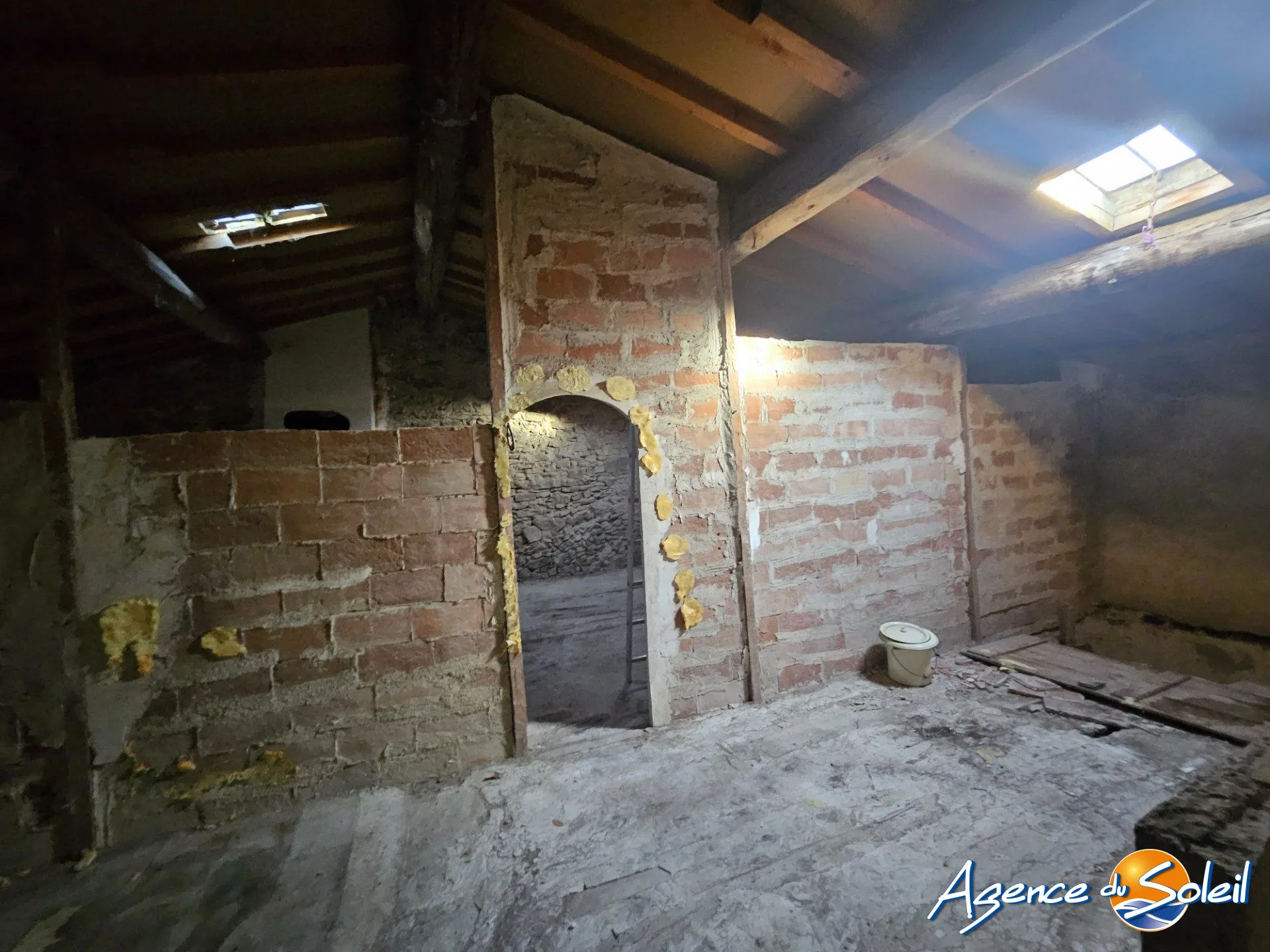 A vendre maison de village à Conilhac-Corbières avec potentiel exceptionnel 