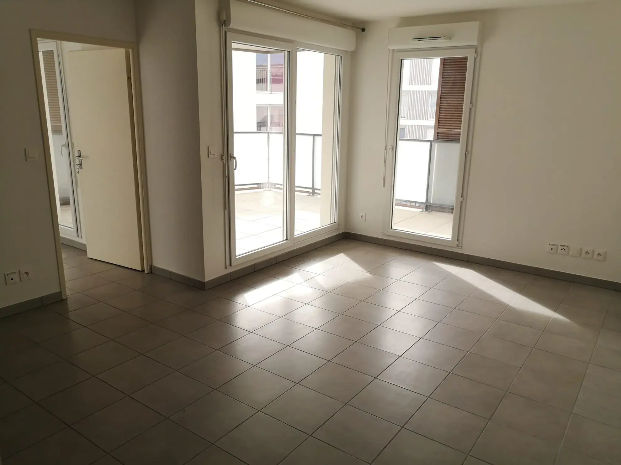 Appartement Type 2 avec terrasse à Montpellier - Résidence sécurisée 