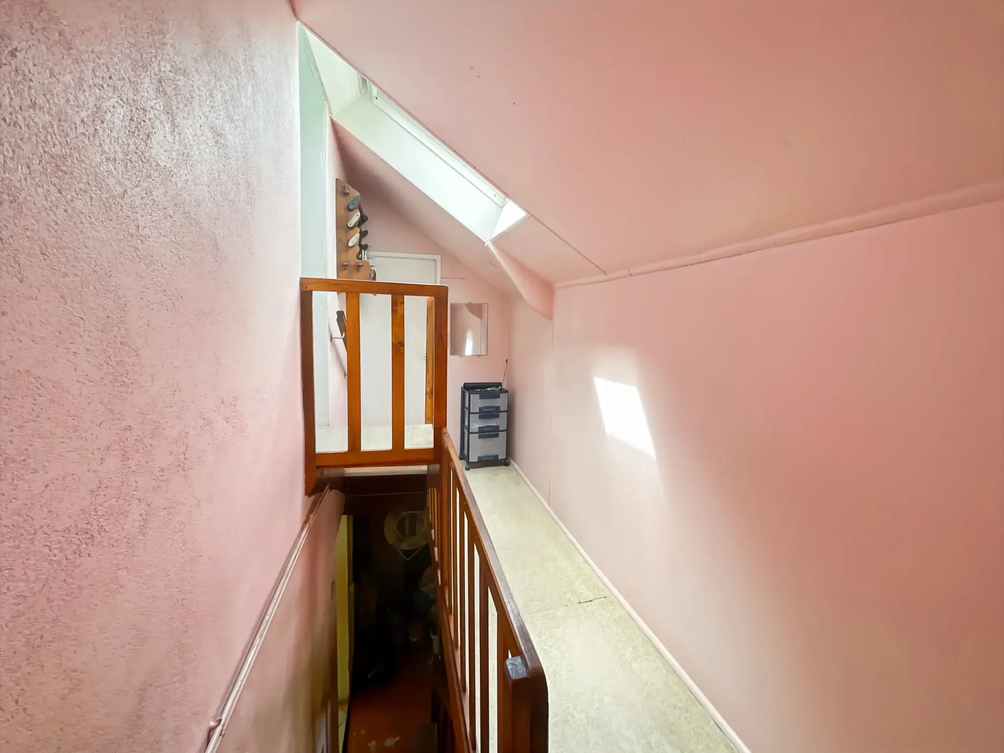 Charmante maison en pierre de 130 m² à Taupont avec dépendances et grand terrain 