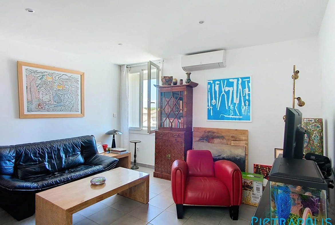Appartement Duplex T4 rénové à Mèze, Quartier La Marianne 
