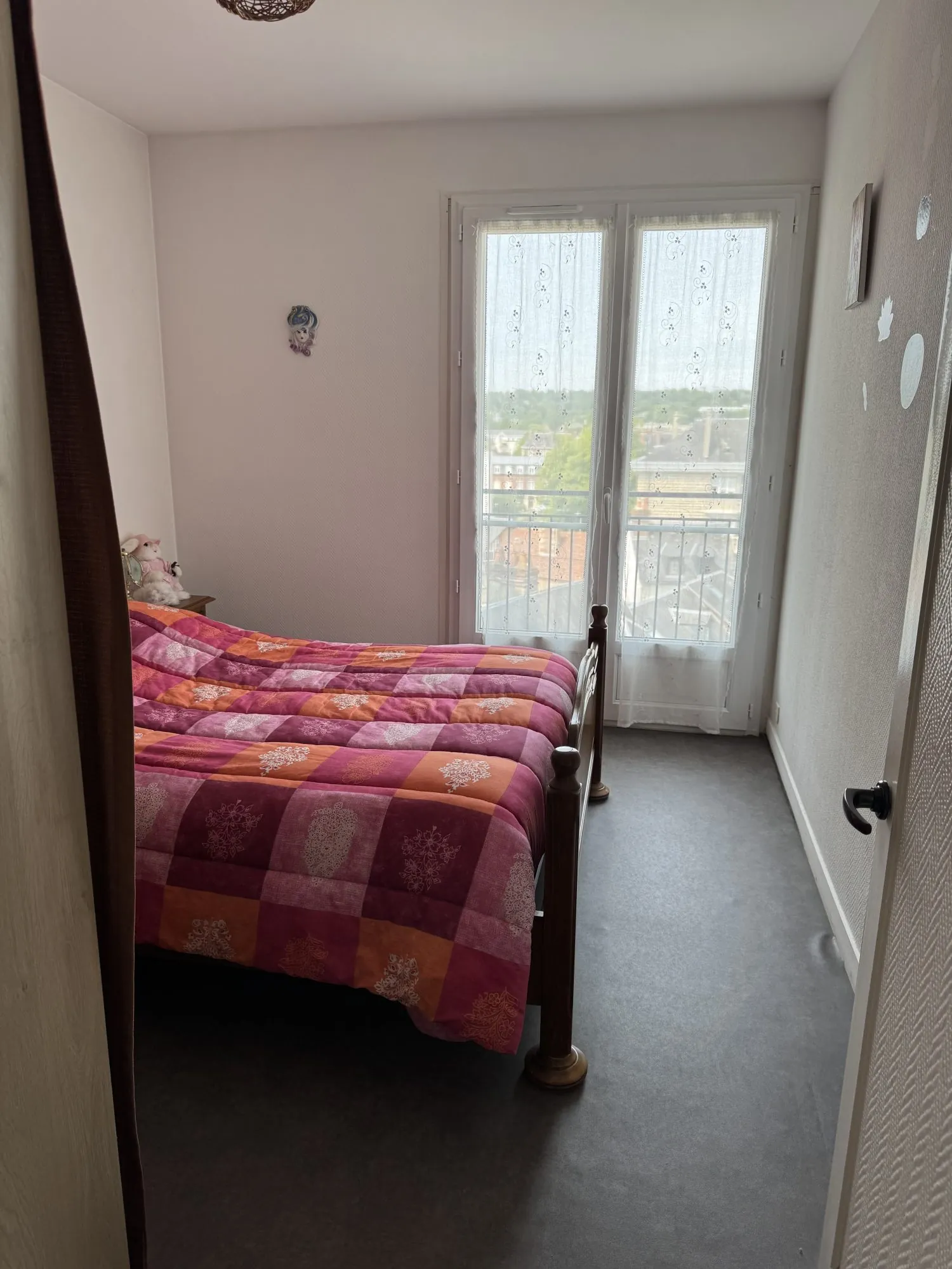 Appartement T3 à Lisieux proche basilique – Investissement locatif rentable 