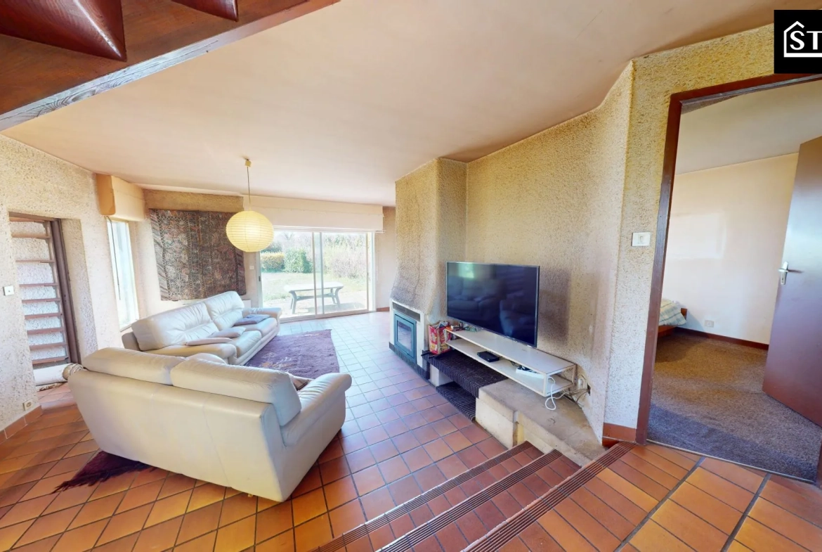 Maison à rénover de 116 m² à Courtelevant avec grand terrain et potentiel exceptionnel 