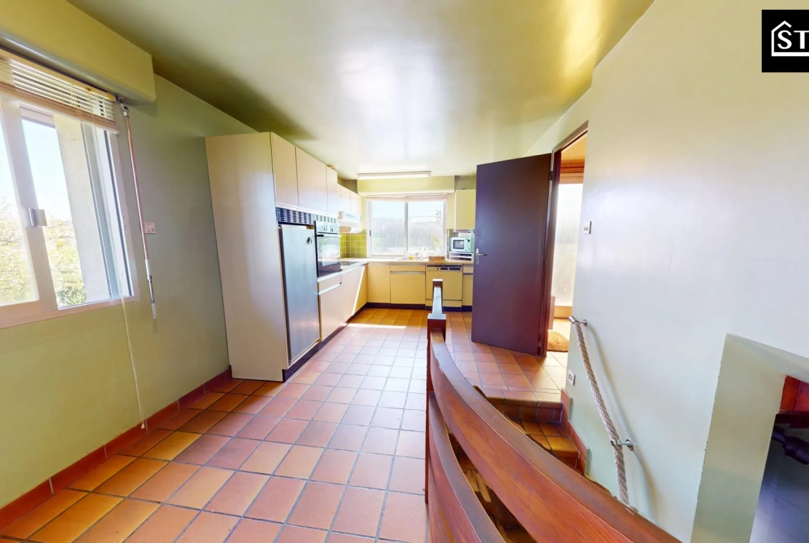 Maison à rénover de 116 m² à Courtelevant avec grand terrain et potentiel exceptionnel 