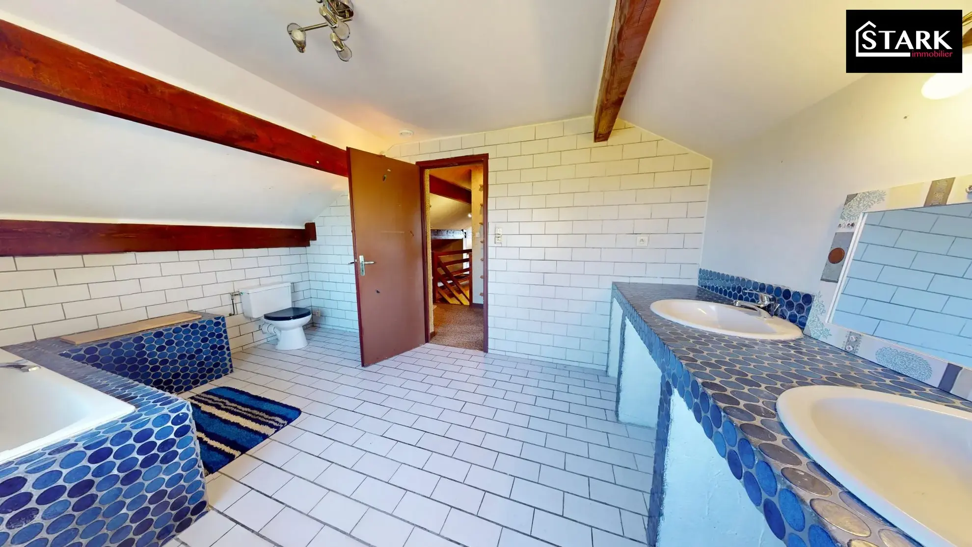 Maison à rénover de 116 m² à Courtelevant avec grand terrain et potentiel exceptionnel 