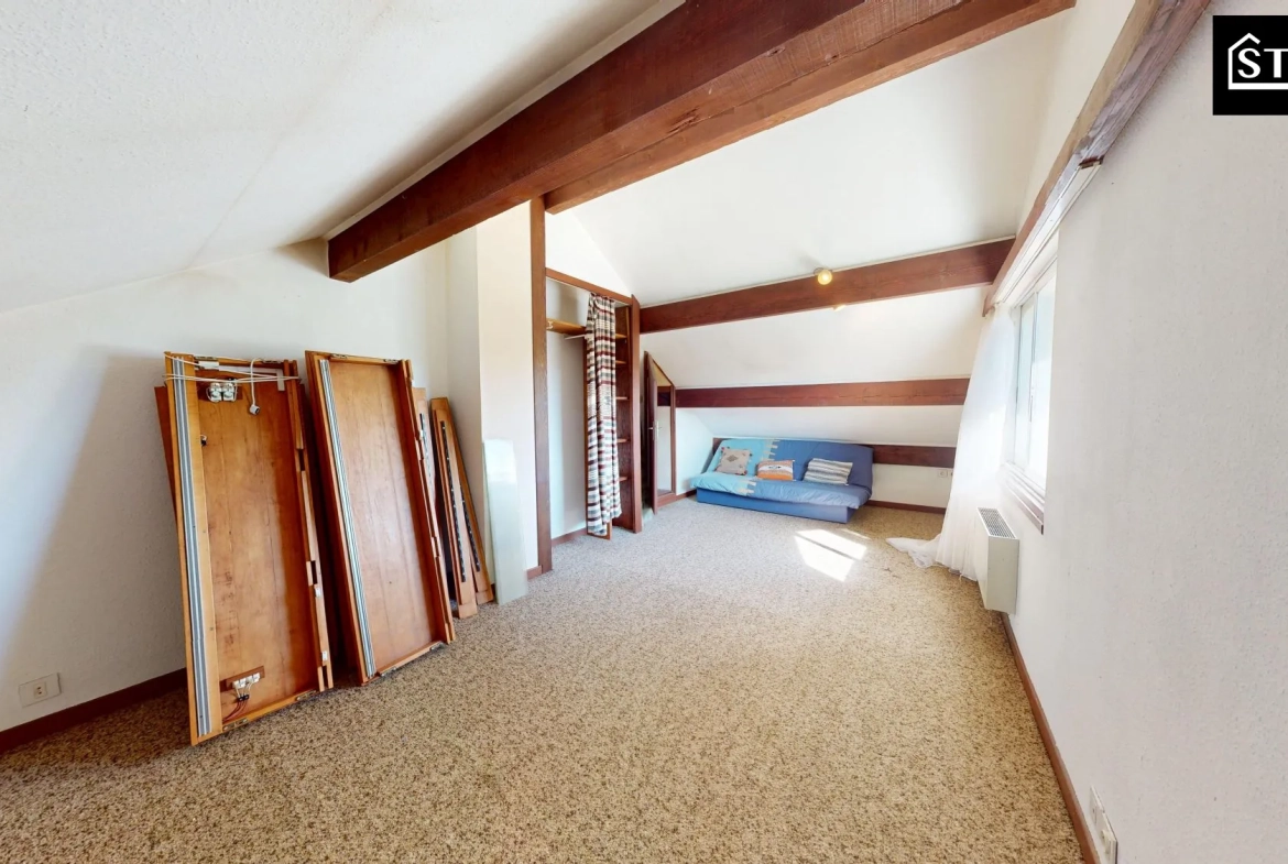 Maison à rénover de 116 m² à Courtelevant avec grand terrain et potentiel exceptionnel 