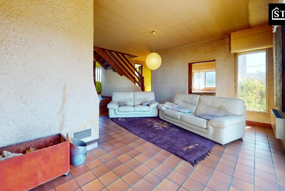 Maison à rénover de 116 m² à Courtelevant avec grand terrain et potentiel exceptionnel 